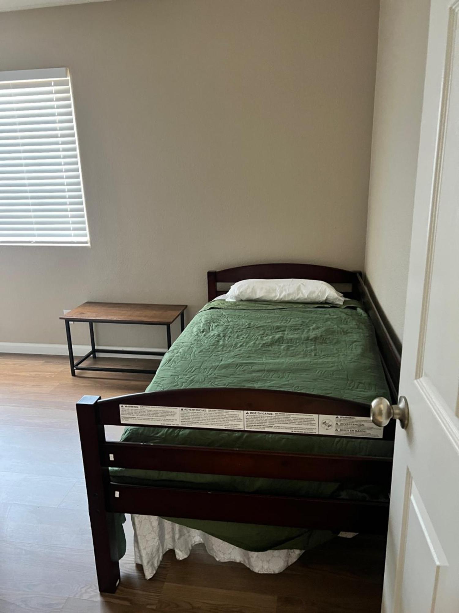 Serene 2Bed 1Bath Condo With Parking 弗雷斯诺 外观 照片