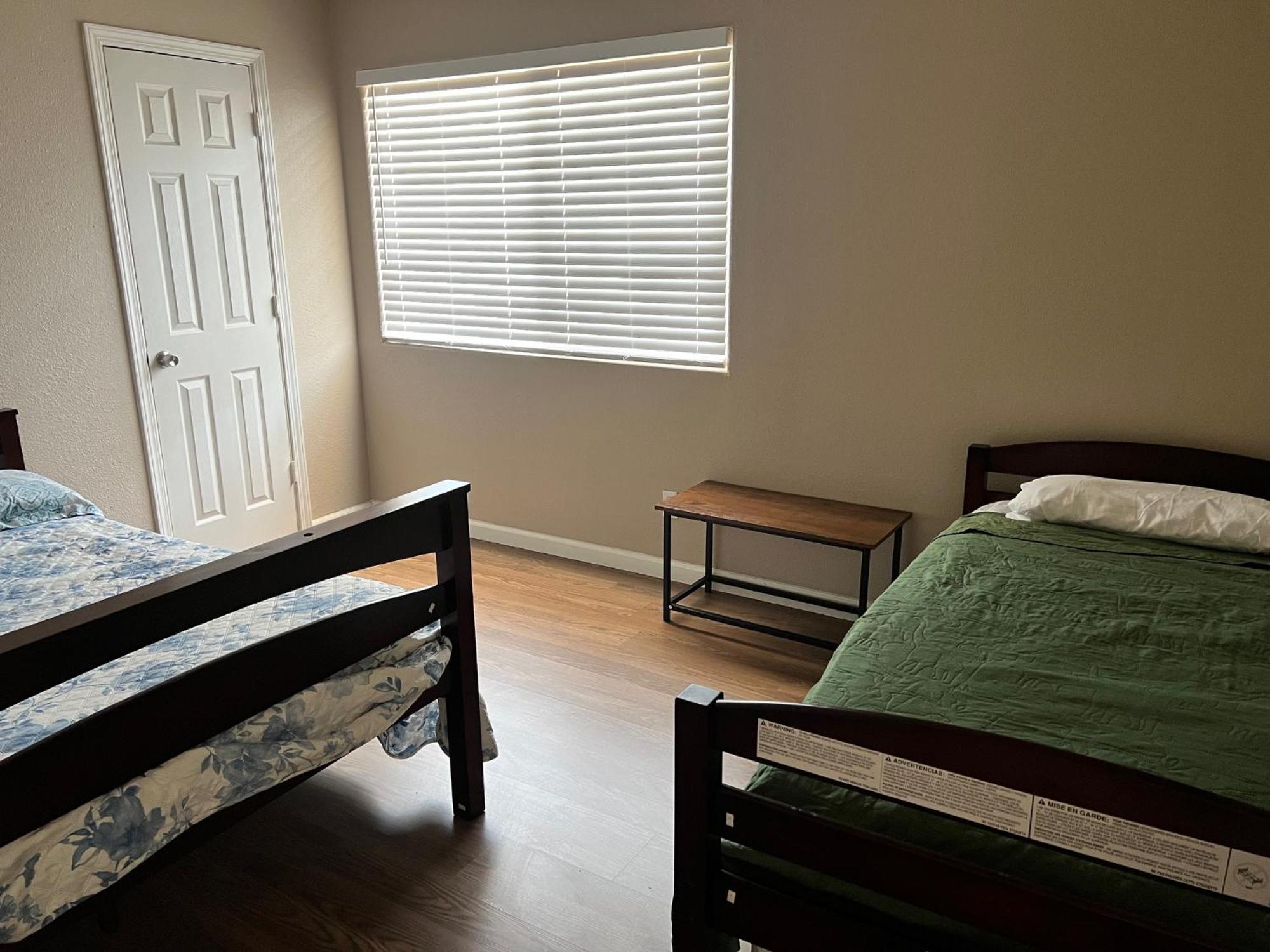 Serene 2Bed 1Bath Condo With Parking 弗雷斯诺 外观 照片