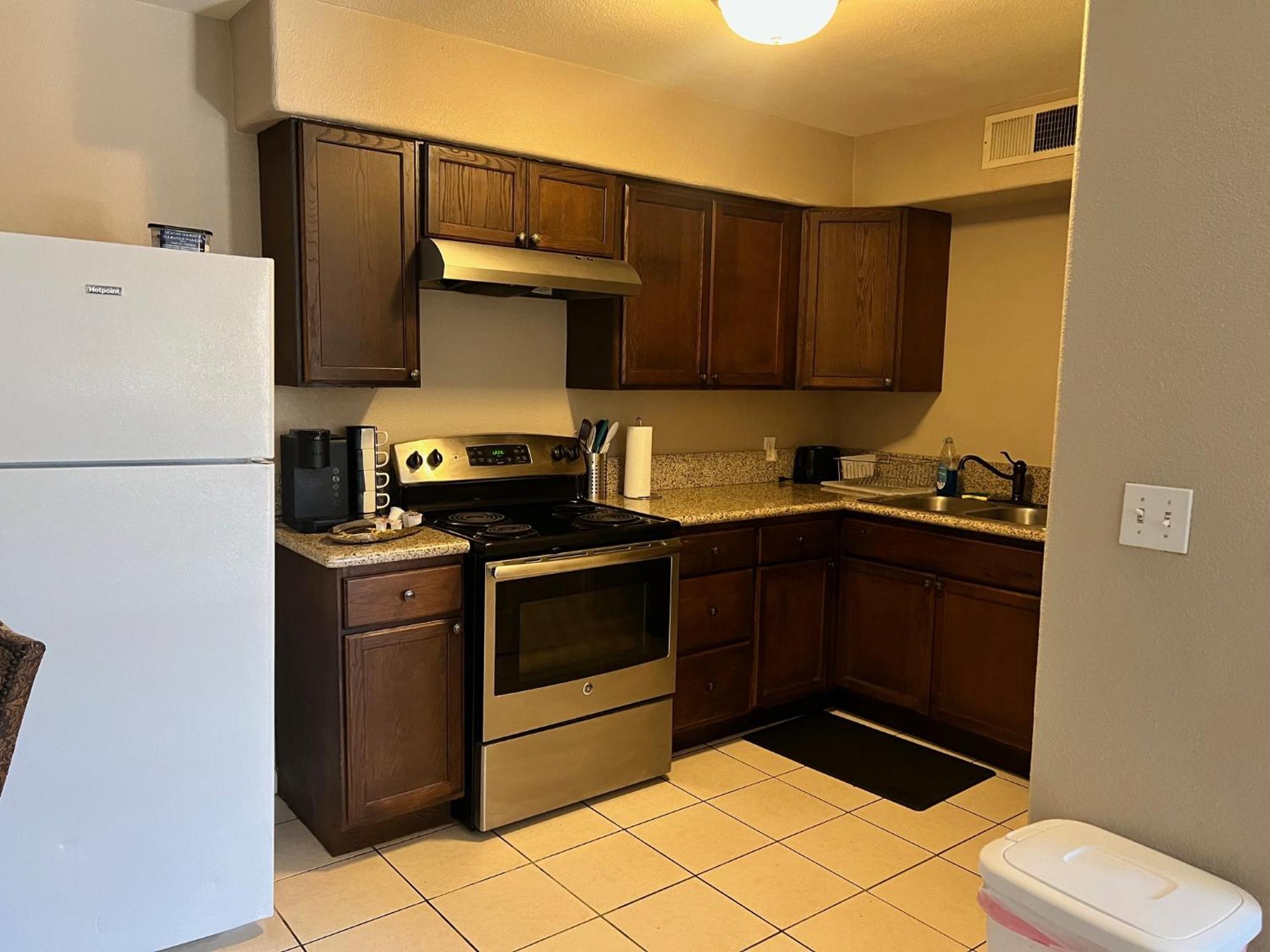 Serene 2Bed 1Bath Condo With Parking 弗雷斯诺 外观 照片